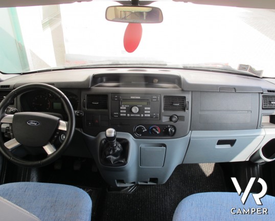 Rimor Super Brig 687_camper mansardato usato con garage_ampia dinette_bagno con doccia separata_camper usati occasione_concessionaria camper torino dr