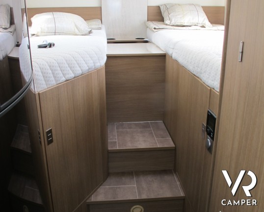 Burstner Viseo 690_camper usato motorhome_meccanica Dudato 150 cv_camper letti gemelli_garantito dal concessionario_italiavr group concessionaria camp