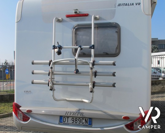 Hymer Camp 512 CL: camper mansardato usato con letto matrimoniale, comoda dinette, oblò panoramico, dotato di veranda, portabici, pannello solare - Us