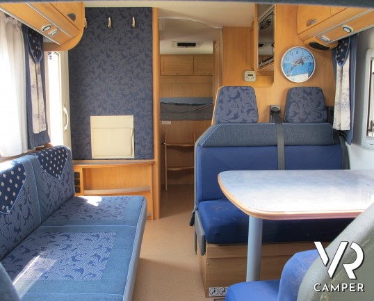 Burstner A 747: camper mansardato usato, su meccanica Ducato, 6 posti letto, patente C - italiavr concessionaria torino piemonte