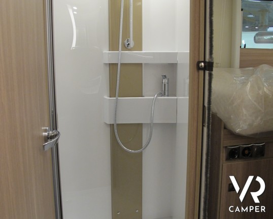 Burstner Lyseo Time T 727 G - Harmony Line: camper semintegrale, letti gemelli, letto basculante sopra dinette, bagno e doccia separati, garage doppio