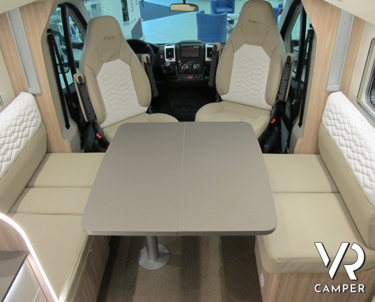 Burstner Lyseo Time T 727 G - Harmony Line: camper semintegrale, letti gemelli, letto basculante sopra dinette, bagno e doccia separati, garage doppio