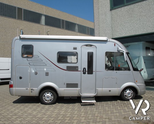 Hymer B 504: camper motorhome usato, con 4 posti letto, veranda e condizionatore - italiavr vendita camper torino e piemonte