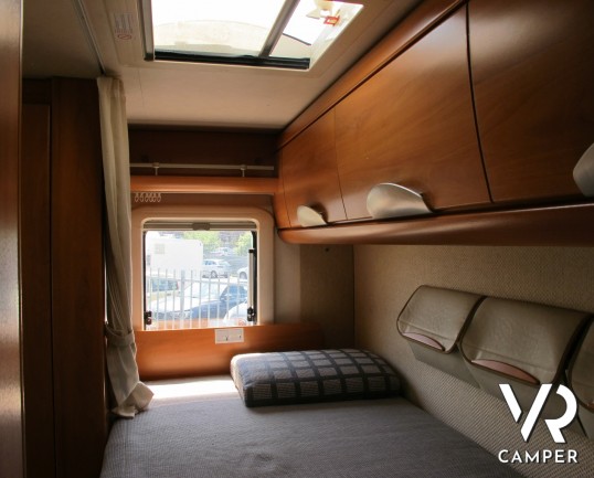 Hymer B 504: camper motorhome usato, con 4 posti letto, veranda e condizionatore - italiavr vendita camper torino e piemonte