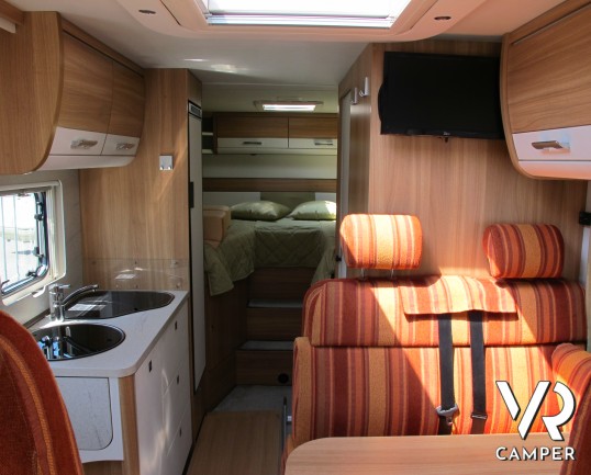 Dethleffs I 6611: camper motorhome usato, 4 posti letto, letti gemelli, letto basculante, garage - Italiavr vendita e noleggio camper a Druento (to)