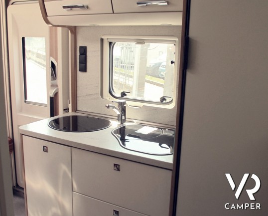 Dethleffs I 6611: camper motorhome usato, 4 posti letto, letti gemelli, letto basculante, garage - Italiavr vendita e noleggio camper a Druento (to)