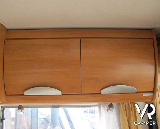 Hymer B 504_motorhome con basculante_veranda_condizionatore cabina_chiusura supplementare_oscuranti esterni_camper occasione_camper in vendita a torin