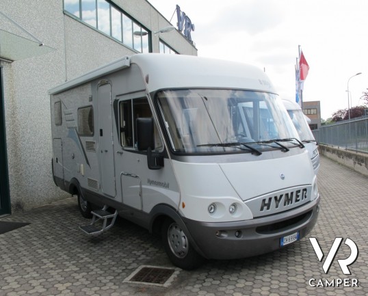 Hymer B 504_motorhome con basculante_veranda_condizionatore cabina_chiusura supplementare_oscuranti esterni_camper occasione_camper in vendita a torin