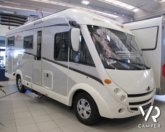 Carthago Compactline 143 LE: camper motorhome nuovo con letti gemelli posteriori, ampio garage, 4 posti omologati, camper nuovo 2019