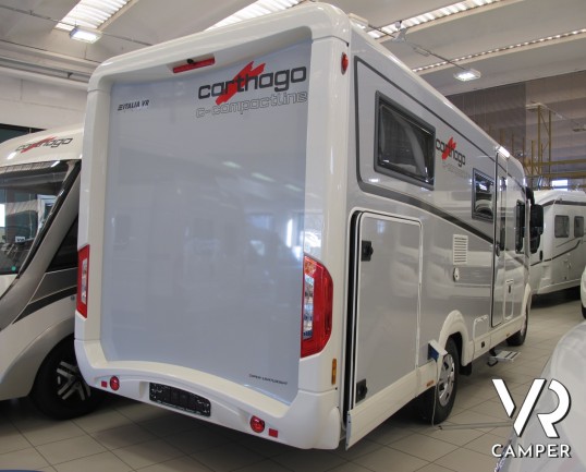 Carthago Compactline 143 LE: camper motorhome nuovo con letti gemelli posteriori, ampio garage, 4 posti omologati, camper nuovo 2019