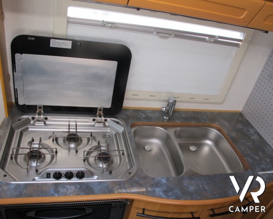 Hymer Starline 680 Classic: camper usato motorhome, 6 posti omologati, con portabici, retrocamera, antenna satellitare. ItaliaVR vendita e noleggio ca