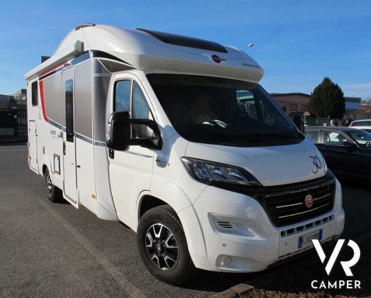 Burstner Ixeo Time 710 G "Edition 30": camper semintegrale nuovo in edizione speciale con letto basculante elettrico, ampio garage e comoda dinette