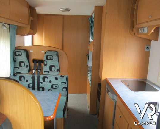 Moncayo Eco 60 - camper mansardato usato, con letti a castello e basculante. Vendita e noleggio camper nuovi e usati ItaliaVR Group a Torino e Piemont