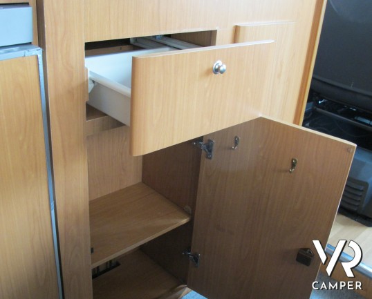 Moncayo Eco 60 - camper mansardato usato, con letti a castello e basculante. Vendita e noleggio camper nuovi e usati ItaliaVR Group a Torino e Piemont