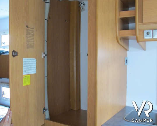 Moncayo Eco 60 - camper mansardato usato, con letti a castello e basculante. Vendita e noleggio camper nuovi e usati ItaliaVR Group a Torino e Piemont