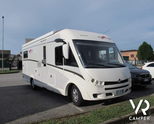 Carthago C-Tourer I 148 - camper motorhome recente con pochi km, con letti gemelli, oblò panoramico, veranda, garage per scooter