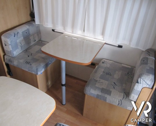 Elnagh Clipper 50: camper mansardato usato 7 posti, con doppia dinette, dotato di veranda e portabici. ItaliaVR vendita camper nuovi e usati a Torino