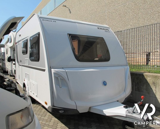 Knaus Sport 400 LK: caravan roulotte usata 4 posti, con letto a castello a ribalta e doppia dinette, bagno attrezzato di doccia, dimensioni compatte e