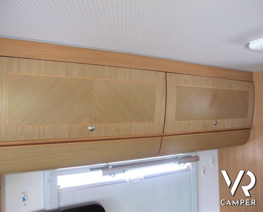 Mobilvetta Euroyacht 100 - motorhome usato 6 posti letto, con letti a castello, letto basculante, veranda, portamoto, su meccanica Fiat Ducato