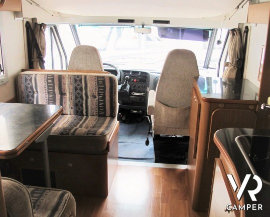 Mobilvetta Euroyacht 100 - motorhome usato 6 posti letto, con letti a castello, letto basculante, veranda, portamoto, su meccanica Fiat Ducato