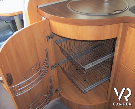 Hymer B 508 CL - camper usato motorhome su Fiat Ducato 130 cv, 4 posti letto, con veranda, portamoto, sospensioni AL-KO, Fantastic Vent - ItaliaVR_1