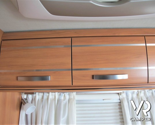 Hymer Exsis-T 414 - camper semintegrale usato, con letto matrimoniale trasversale in coda, veranda e portabici. Su meccanica Fiat Ducato 130 CV. Itali