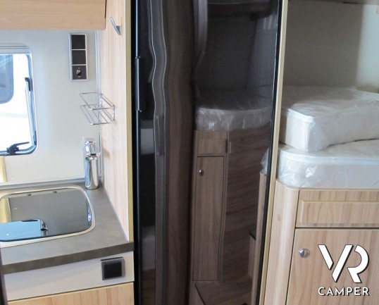 Hymer Exsis I 474 - camper nuovo motorhome compatto, con letti gemelli e basculante, doppio pavimento, garage - ItaliaVR vendita camper torino e piemo