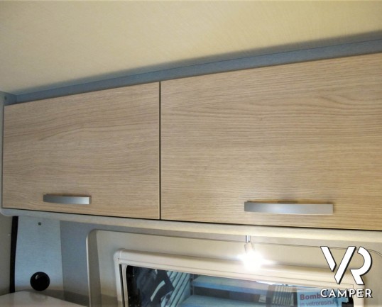 Hymer Van 600 FREE - camper furgonato nuovo modello 2020, con letto sul tetto sollevabile, su motore 160 cv - camper in vendita da ItaliaVR a Torino