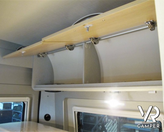 Hymer Van 600 FREE - camper furgonato nuovo modello 2020, con letto sul tetto sollevabile, su motore 160 cv - camper in vendita da ItaliaVR a Torino