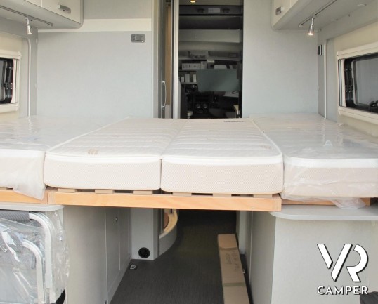 Hymer Van 600 FREE Campus - camper nuovo furgonato 2020, meccanica Mercedes, colore bianco, con letto sul tetto - ItaliaVR