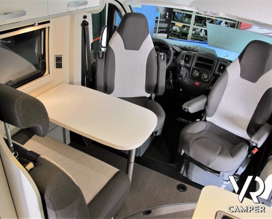 Hymer Van 600 FREE Campus - camper nuovo furgonato 2020, meccanica Mercedes, colore bianco, con letto sul tetto - ItaliaVR