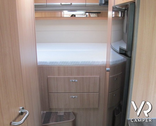 Knaus SkyWave 650 MG - camper semintegrale usato, semintegrale recente del 2016, su meccanica Ducato 130 CV, dotato di veranda, retrocamera, sensori