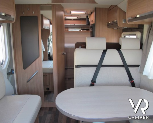 Knaus SkyWave 650 MG - camper semintegrale usato, semintegrale recente del 2016, su meccanica Ducato 130 CV, dotato di veranda, retrocamera, sensori