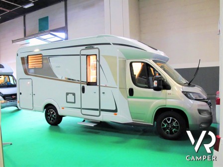 Burstner Lyseo TD Privilège 690 - camper semintegrale con letti gemelli e garage, cucina a L, oblò panoramico, doppio pavimento