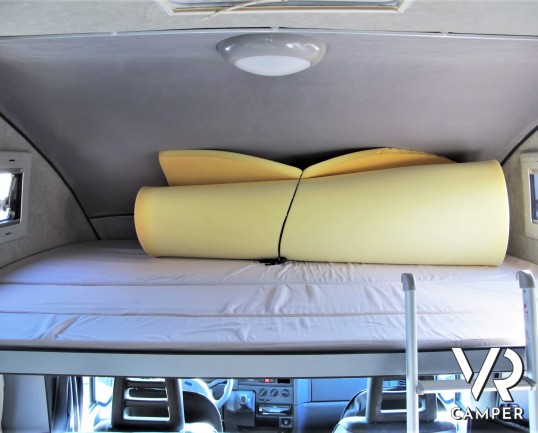 Allcar Nabilia 545 - camper monoscocca con cellula monoblocco in vetroresina, 4 posti letto, pochissimi chilometri. Visionabile alla sede ItaliaVR a T