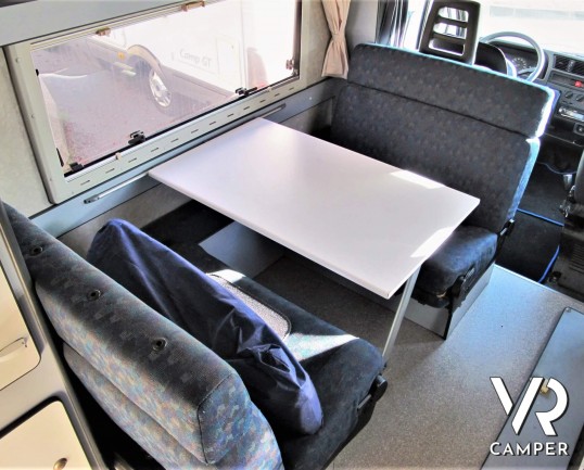 Allcar Nabilia 545 - camper monoscocca con cellula monoblocco in vetroresina, 4 posti letto, pochissimi chilometri. Visionabile alla sede ItaliaVR a T