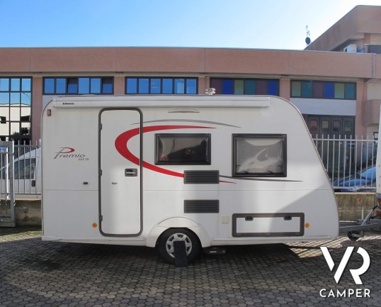 Burstner Premio 385: roulotte caravan 4 posti, con letti a castello, dotata di veranda, tendalino e moover. In visione alla sede ItaliaVR a Druento To