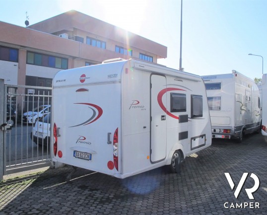 Burstner Premio 385: roulotte caravan 4 posti, con letti a castello, dotata di veranda, tendalino e moover. In visione alla sede ItaliaVR a Druento To