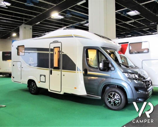 Burstner Twenty-20 - camper semintegrale con letto matrimoniale e doppio garage, su Fiat Ducato 140 cv_italiavr vendita camper torino druento