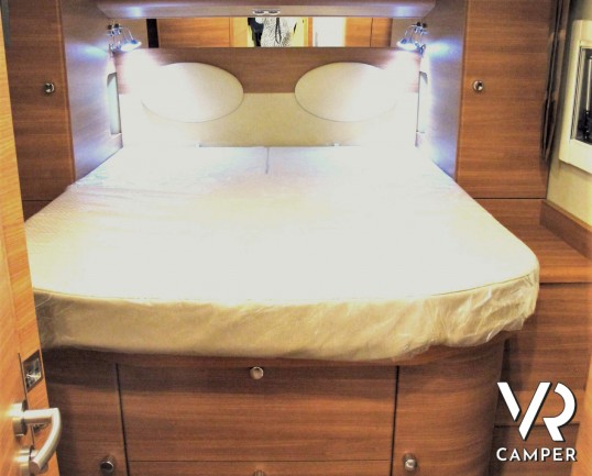Carthago C-Line 5.3 - camper motorhome con garage. Nuovo modello Carthago motorhome 2020, con doppio pavimento e garage, su meccanica Ducato 140 CV