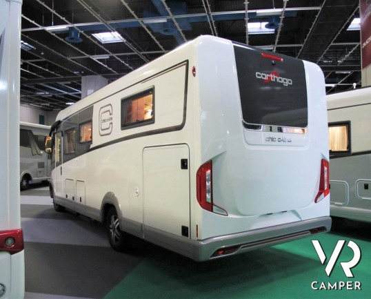 Carthago C-Line 5.3 - camper motorhome con garage. Nuovo modello Carthago motorhome 2020, con doppio pavimento e garage, su meccanica Ducato 140 CV