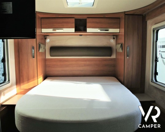 Hymer B 698_camper motorhome usato_Hymer usato 5 posti__cerchi in lega_climatizzatore_videocamera di retromarcia_antenna satellitare con doppia ottica