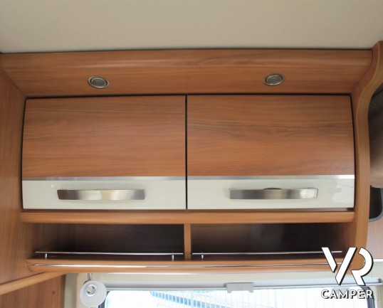 Hymer B 698_camper motorhome usato_Hymer usato 5 posti__cerchi in lega_climatizzatore_videocamera di retromarcia_antenna satellitare con doppia ottica