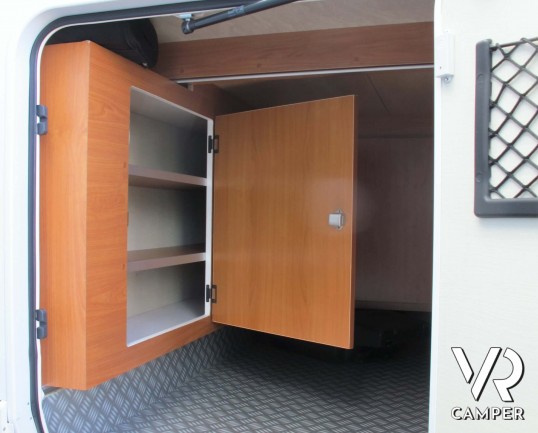 Hymer B 698_camper motorhome usato_Hymer usato 5 posti__cerchi in lega_climatizzatore_videocamera di retromarcia_antenna satellitare con doppia ottica