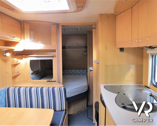 Dethleffs 540 SK - caravan roulotte con 6 posti letto, dotata di portabici, veranda e tendalino, moover. Adatta ai viaggi con tutta la famiglia