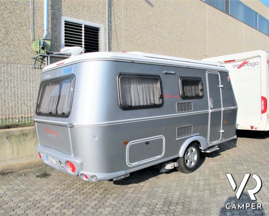 Eriba Troll 550 GT: roulotte usata per 4 persone, prodotta da Hymer. In visione alla sede Italia VR in via Volta 29 a Druento - Torino.