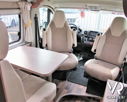 Furgone camperizzato usato con 3 posti letto, veranda, portabici, retrocamera. Su meccanica Ducato 130 cv. In visione alla sede Italia VR a Torino-Dru