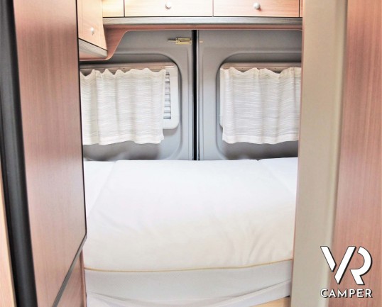 Furgone camperizzato usato con 3 posti letto, veranda, portabici, retrocamera. Su meccanica Ducato 130 cv. In visione alla sede Italia VR a Torino-Dru