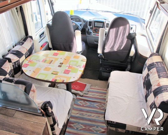Hymer B-Klasse 654 SL: camper motorhome usato, dotato di portamoto, tendalino, ammortizzatori. In visione alla sede Italia Vr a Torino - Druento.