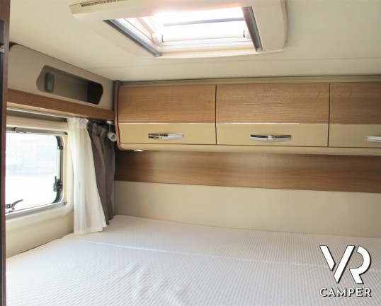 Knaus Van I 600: camper usato motorhome con 4 posti letto, dotato di veranda, navigatore, videocamera di retromarcia, antenna tv. In visione a Italia